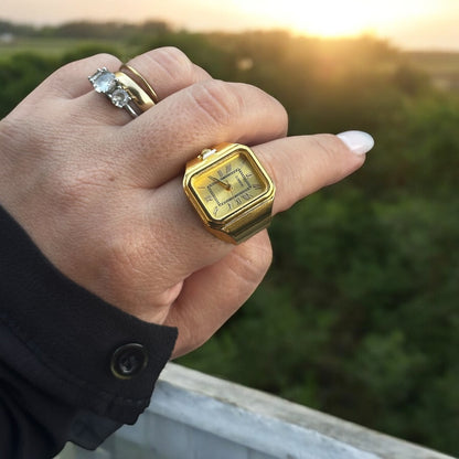 Anello Watch Rettangolare
