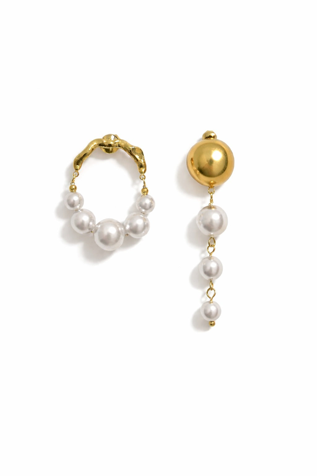 Orecchini Asimmetrici Perla Imperiale – Gold Edition